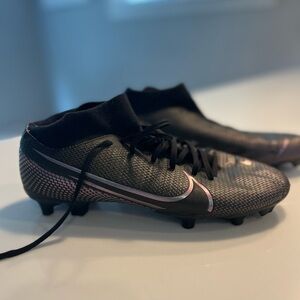Nike mercurial soccer cleats men’s size 7.5 / w9